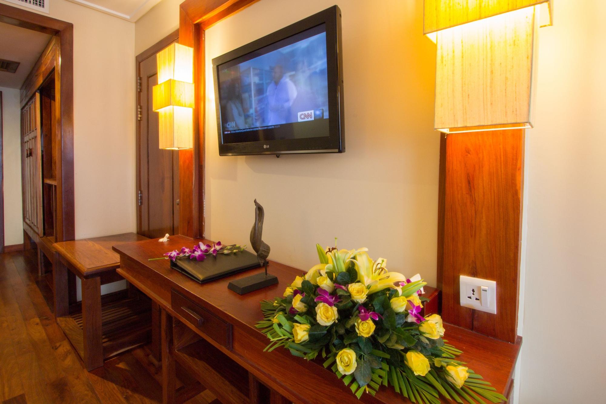 Royal Empire Premium Hotel Сиемрип Экстерьер фото