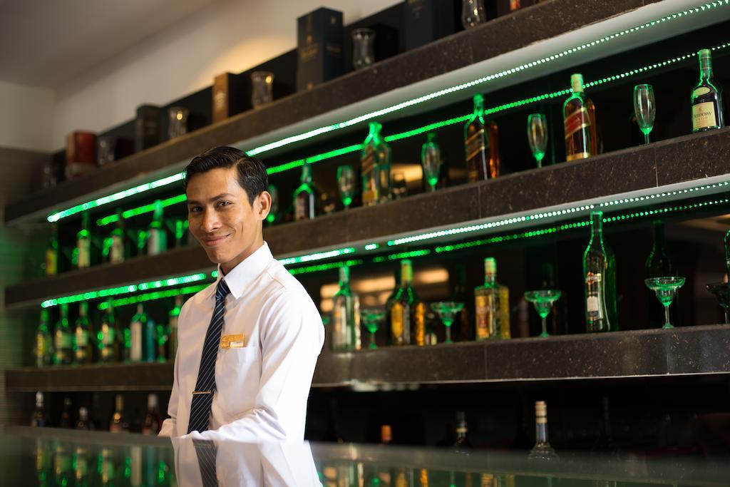 Royal Empire Premium Hotel Сиемрип Экстерьер фото